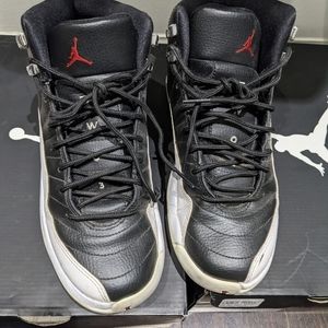 Air Jordan Retro Playoff 12's size 7